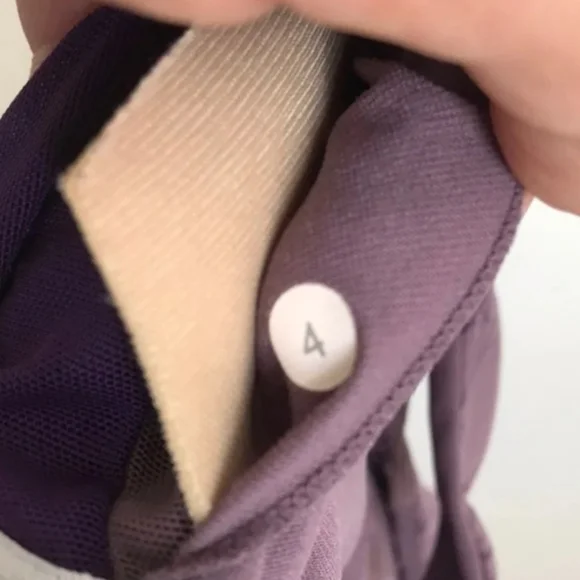 Lululemon Razorback - Picture 5 of 5